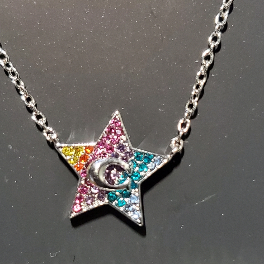 Couch Earrings & Set Necklace - Picture 2 of 12